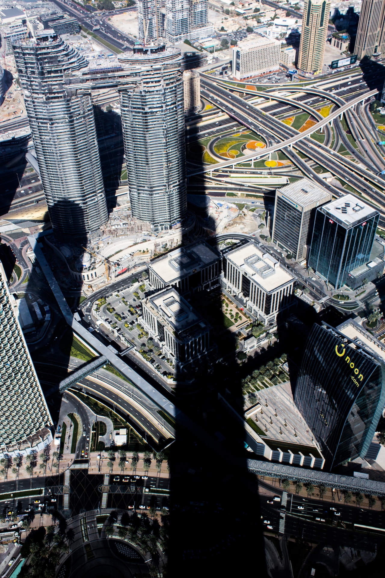 Is it easy to get rich in Dubai?